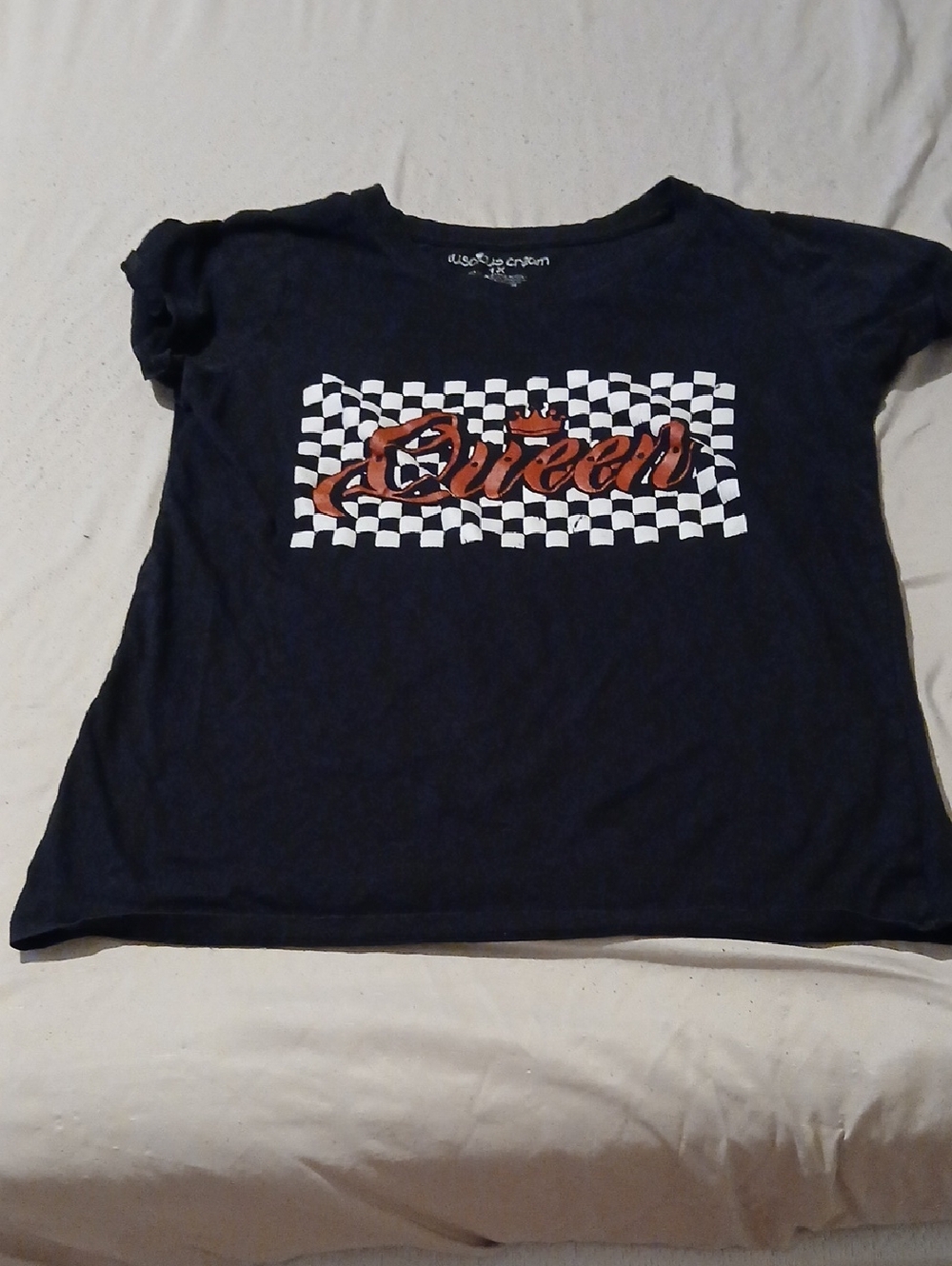 Queen Graphic Navy Short Sleeve Tee
